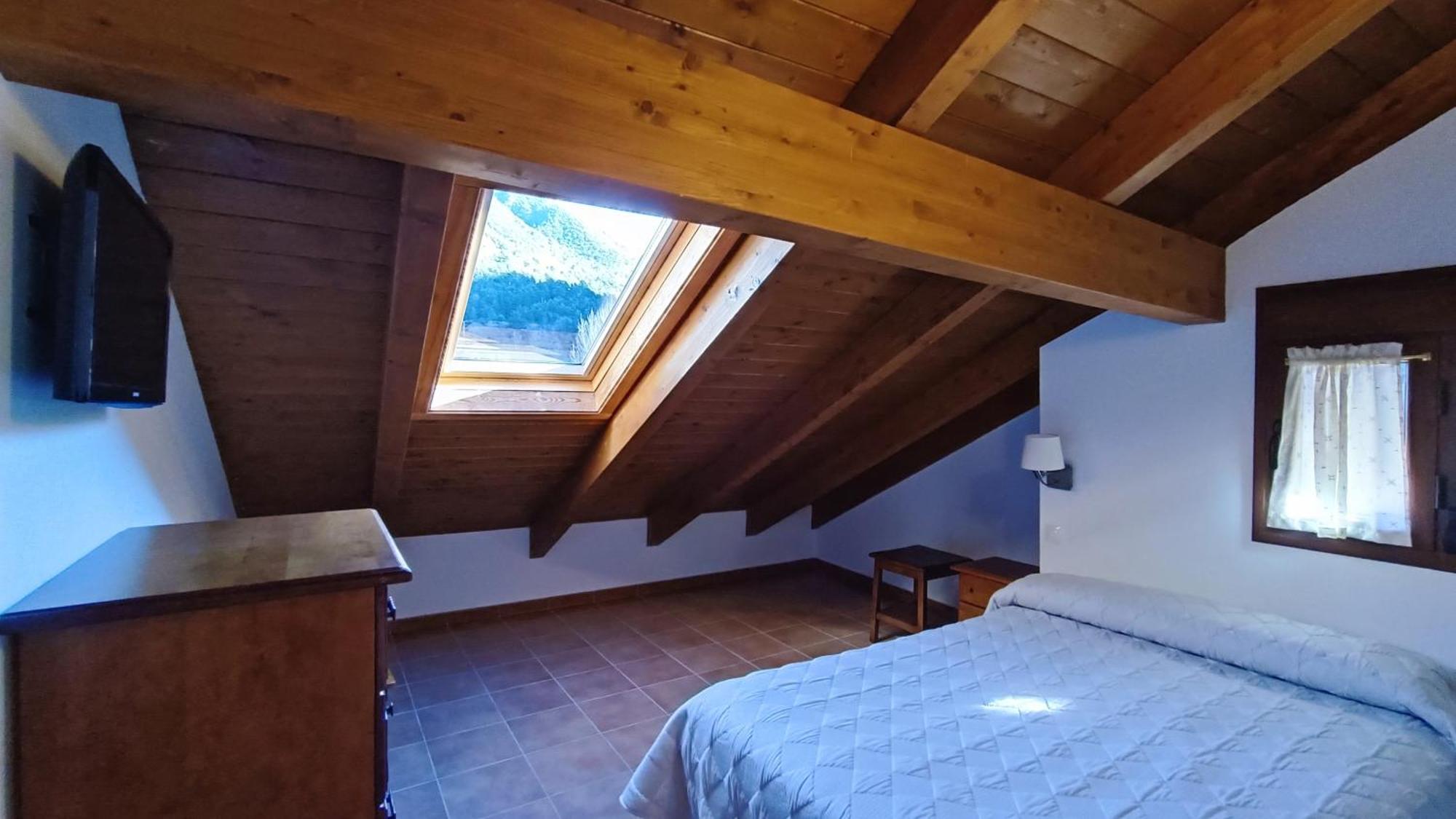 Apartamentos Mobison Salinas de Bielsa Exterior photo