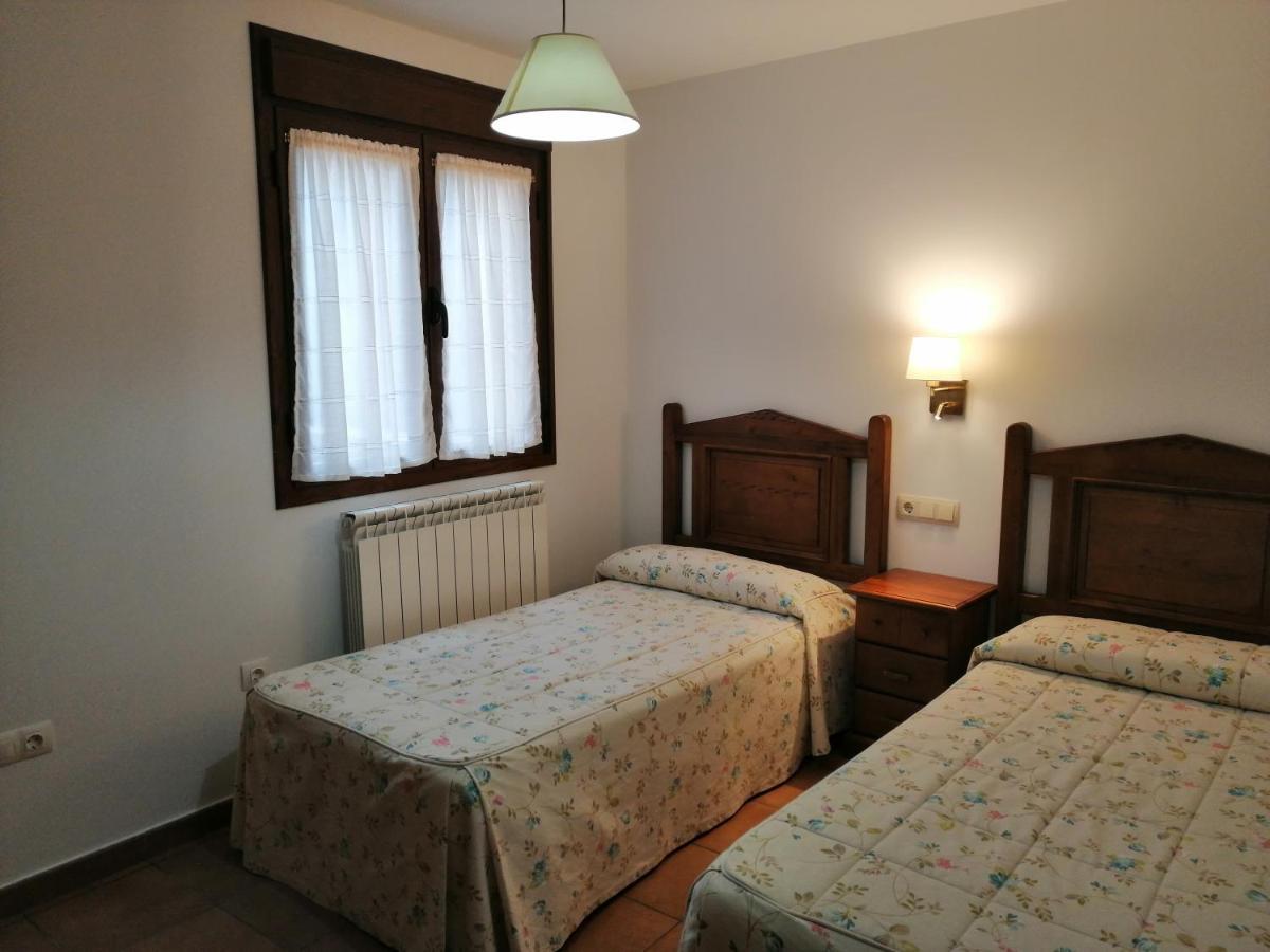 Apartamentos Mobison Salinas de Bielsa Exterior photo